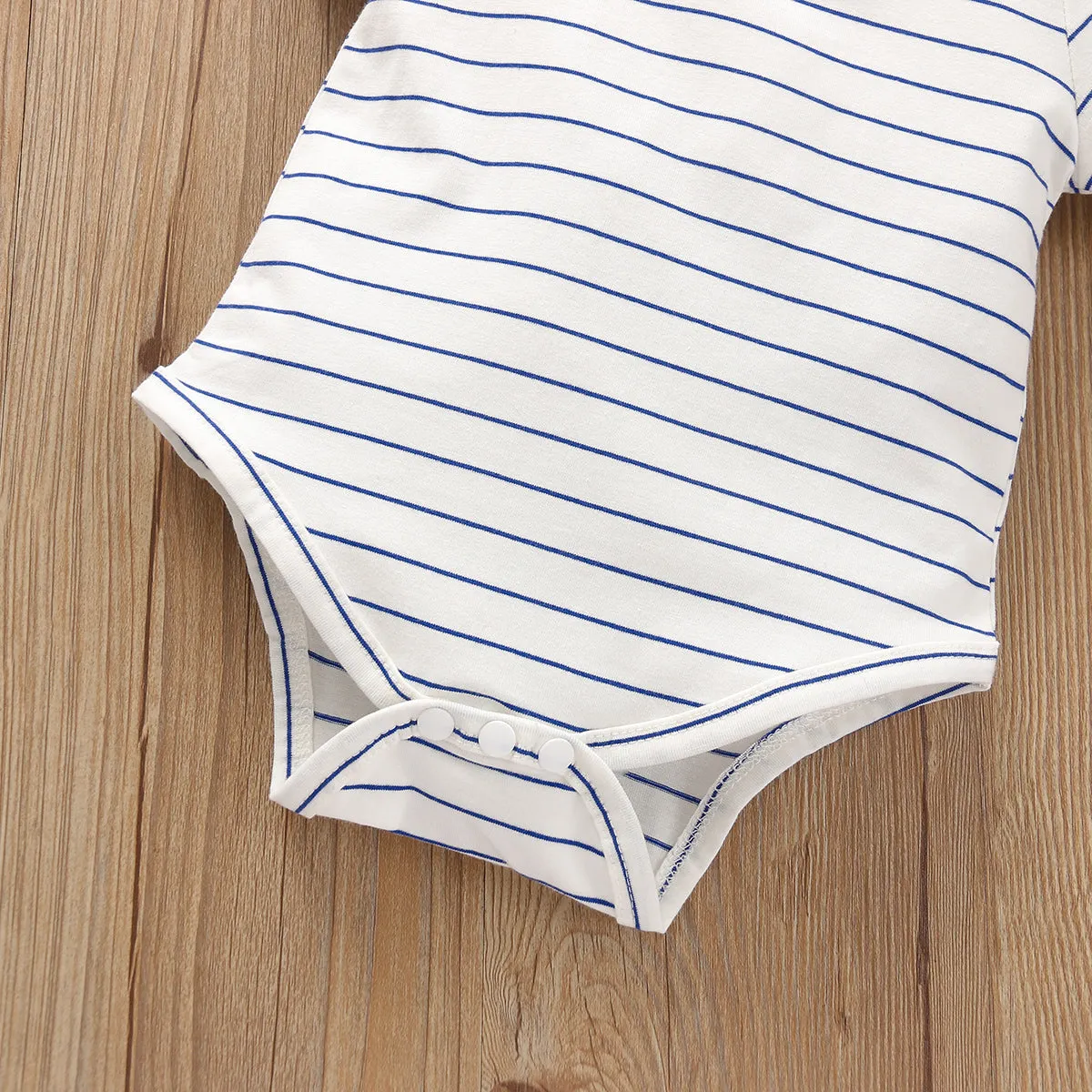 2pcs Stripe Print Pocket Decor Short-sleeve Baby Set