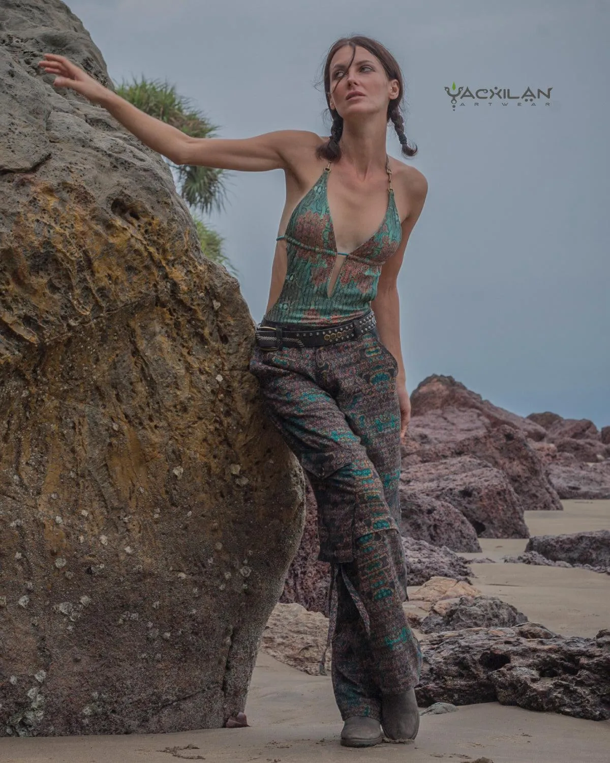 Baggy Pants Woman -  Checkers ATLANTHEON