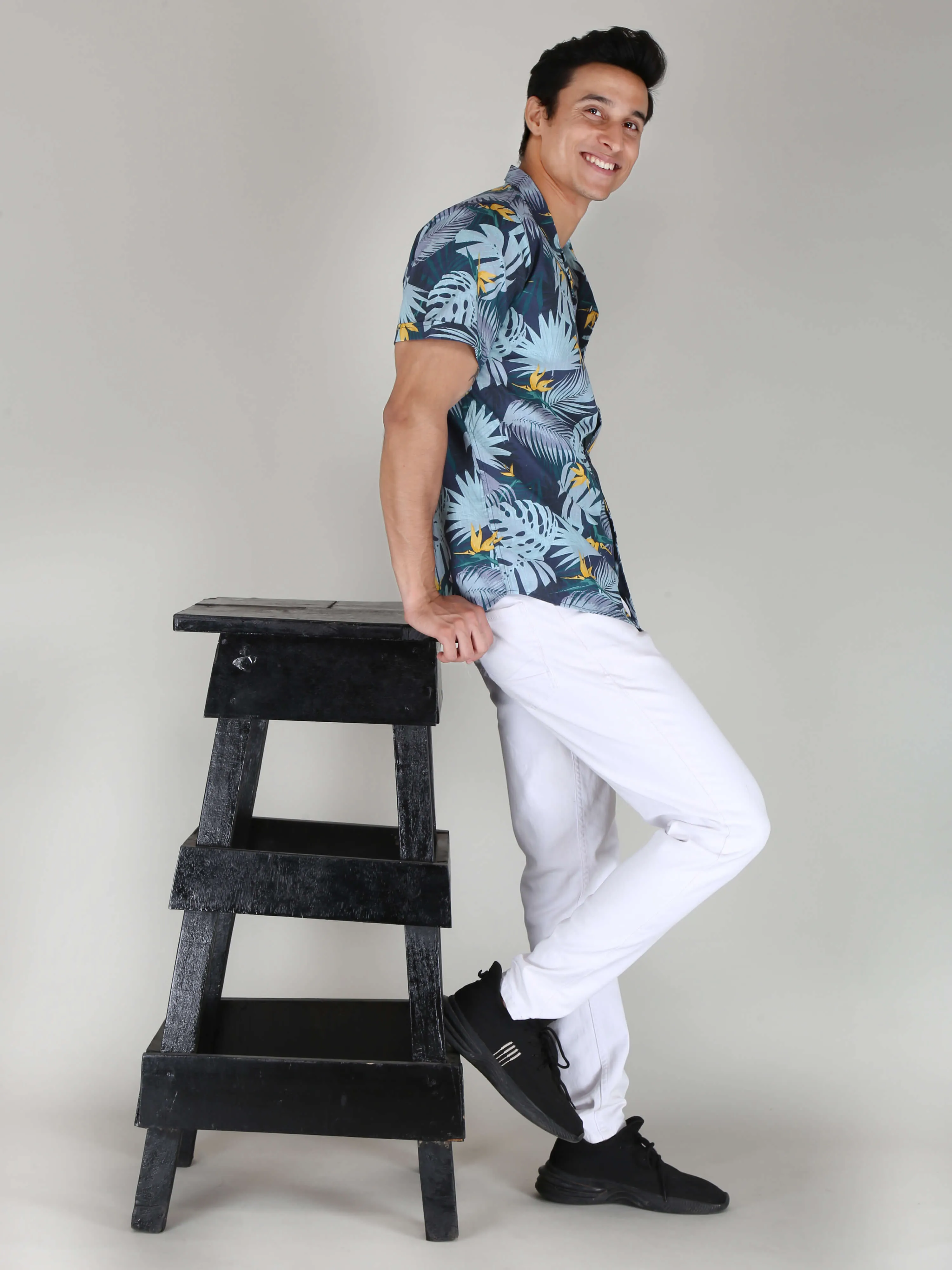 Blue Leaf Printed Pure Cotton Shirts for Men