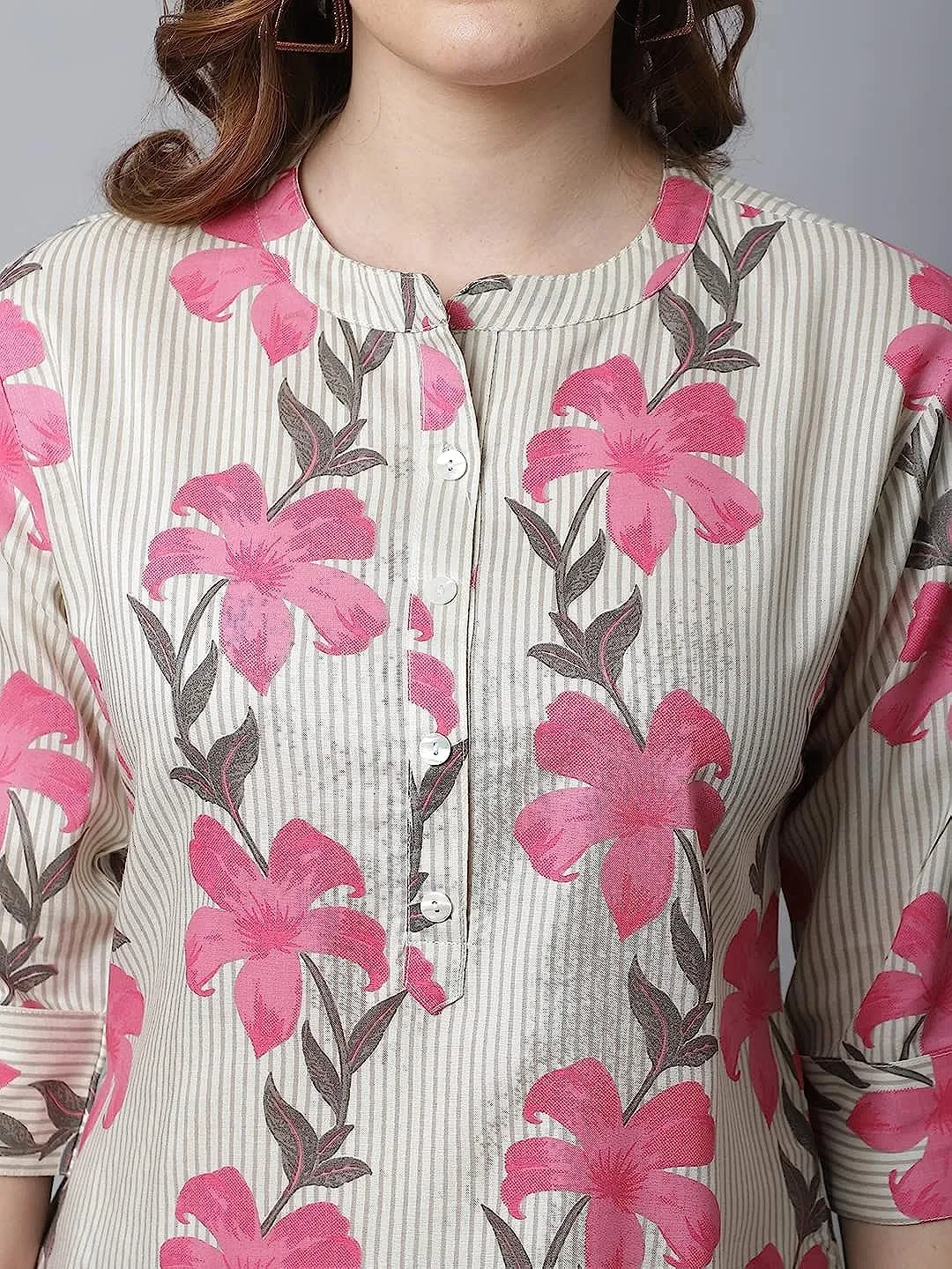 Elegant Floral Rayon Short Kurti: Fold-Up Sleeves, Mandarin Collar