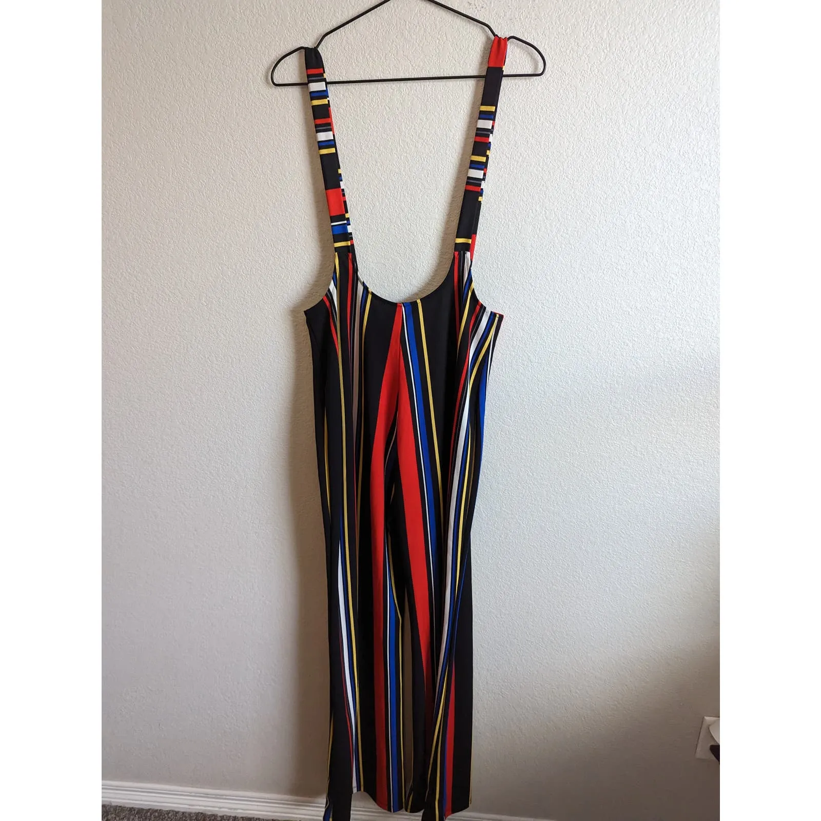 Fashion Nova Womens Sz XL Striped Jumpsuit Overalls Red Black