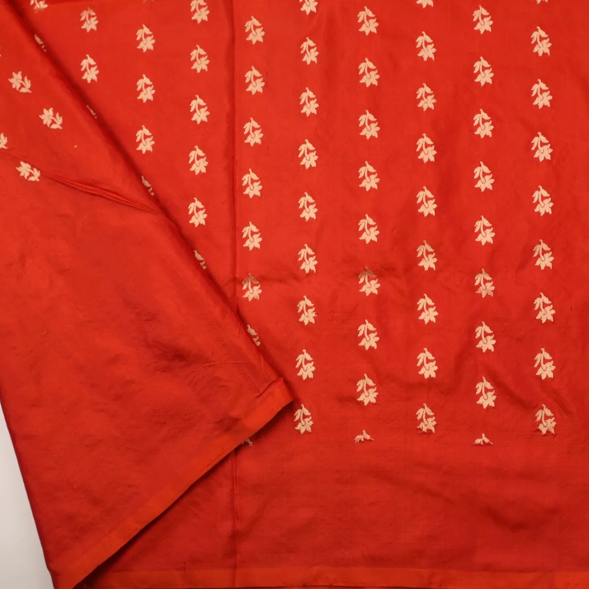 Handwoven Chilli Red Paithani Silk Sari - WIISDT1612 001