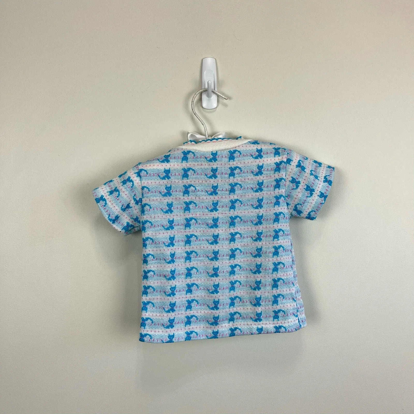 Vintage Sears Short Sleeve Blue Cat Shirt Medium
